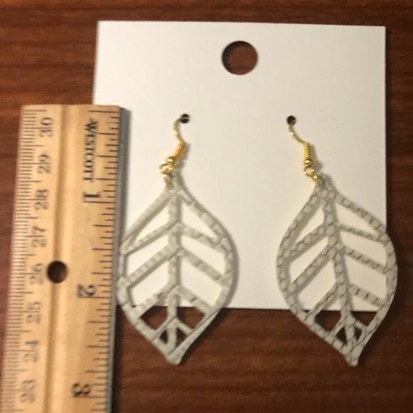 Faux leather/leather earrings. Handmade earrings. - Picture 14 of 16